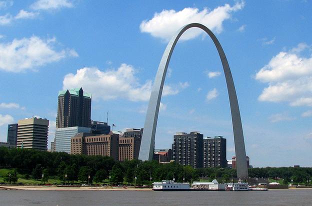 Best Places for Couples to See and Relax in St. Louis